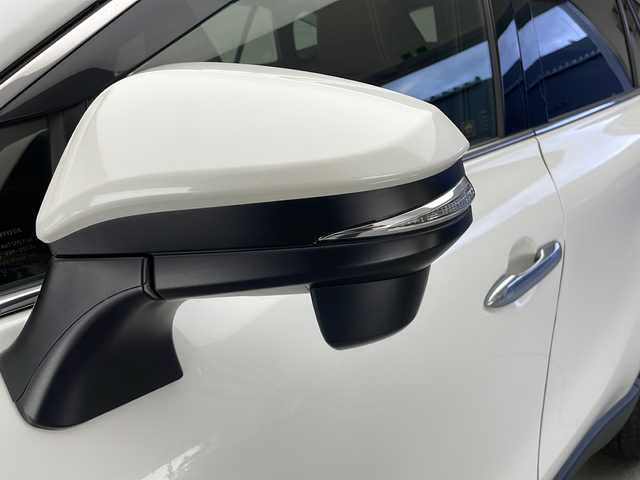 トヨタ ハリアー Z 長野県 2020(令2)年 4.4万km ホワイトパールクリスタルシャイン 4WD/純正メモリーナビ/（AM/FM/USB/Bluetooth/AUX/フルセグTV）/トヨタセーフティセンス/・プリクラッシュセーフティ/・レーントレーシングアシスト/・レーンディパーチャーアラート/・レーダークルーズコントロール（追従機能付き）/・アダプティブハイビームシステム/・ロードサインアシスト/・クリアランスソナー/・ブラインドスポットモニター/・標識認識機能/・先行車発進お知らせ機能/・後退速度抑制/プッシュスタート/寒冷地仕様/ドアミラーヒーター/フロントガラス熱線/スマートキー/電動リアゲート/D席パワーシート/オートマチックハイビーム/LEDヘッドライト/LEDフォグ/電子パーキングブレーキ/ドライブモード切替/オートホールド/オートワイパー/ドアバイザー/ビルトインETC2.0/革巻きステアリング/ステアリングスイッチ/チルトテレスコピックステアリング/ブラウンシートカバー/純正デジタルインナーミラー/純正フロアマット/スペアキー×1