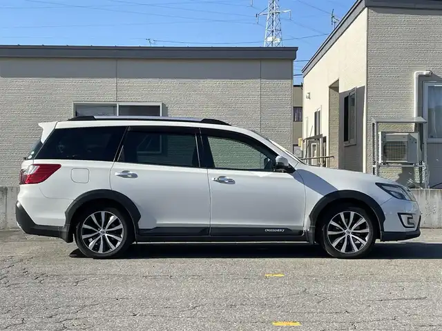 スバル エクシーガクロスオーバー７ 2．5i アイサイト 青森県 2016(平28)年 4.7万km クリスタルホワイトP 寒冷地仕様/ワンオーナー/4WD/社外メモリナビ/フルセグ/AM/FM/CD/DVD/BT/AUX/パワーシートD/N/シートヒーター/純正フロアマット/純正17AW/クルーズコントロール/パドルシフト/レーンアシスト/車線逸脱警報/衝突軽減システム/横滑り防止機能/アイドリングストップ/オートライト/フォグランプ/ドラレコ/ETC/スペアキー/保証書/取扱説明書
