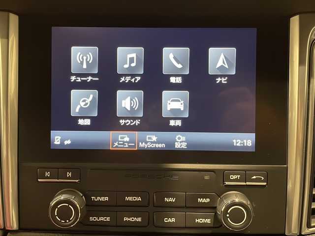 ポルシェ マカン GTS 新潟県 2017(平29)年 2.9万km キャララホワイトメタリック オプション/スポーツクロノパッケージ /ＢＯＳＥサラウンドサウンドシステム /ポルシェエントリー＆ドライブシステム/レーンキーピングアシスト/赤革シート/シートヒーター/ベンチレーション/ＧＴＳ専用装備/スポーツデザインＰＫＧ/・ ＲＳスパイダー２０インチＡＷ（サテンブラック）/・ スポーツエグゾーストシステム/・ スポーツテールパイプ(ブラック)/・ ポルシェ・アクティブサスペンション・マネージメントシステム（ＰＡＳＭ）/・ ＧＴＳスポーツシート/・ スポーツシャシー/・ ８ｗａｙスポーツシート/・ サイドブレード（マットブラック）/・ ポルシェ・ダイナミック・ライトシステム（ＰＤＬＳ）/・ バイキセノンヘッドライト（ブラック仕上げ）/・ ティンテッドＬＥＤテールライト/・ リアＧＴＳブラックロゴ/・ ヘッドレストＧＴＳロゴ刺繍/標準装備/・アダプティブクルーズコントロール/・パワーテールゲート/・ナビゲーションシステム/・ ＡｐｐｌｅＣａｒＰｌａｙ/・ ＰｏｒｓｃｈｅＣｏｎｎｅｃｔ/・ＥＴＣ