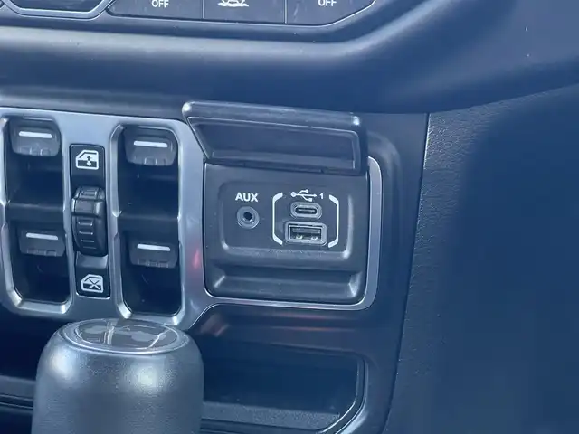 クライスラー・ジープ ジープ ラングラー ルビコン LTDEDwithサンライダー FT for HT 山梨県 2022(令4)年 3.6万km グレー 特別仕様車　/スティンググレー　/純正メモリナビ　/ＦＳＢカメラ　/フルセグ　/カープレイ　　/ＢＴ　/ＡＣＣ　/ＢＳＡ　/ＬＫＡ　/オープントップ　/ＬＥＤヘッドライト　/黒革　/シートＨ　　/純正１８ＡＷ