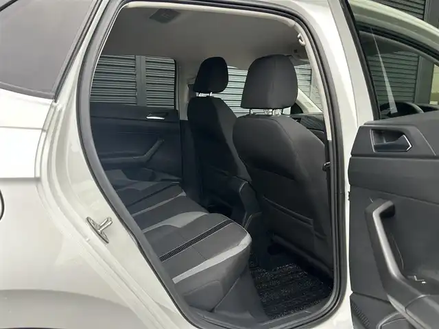 フォルクスワーゲン ポロ TSIハイライン 茨城県 2018(平30)年 3.5万km ピュアホワイト セ-フティパッケージ /ACC /DiscoverPro /12セグ /LED /後退時衝突軽減ブレーキ /リヤトラフィックアラート /ブラインドスポットディテクション /リアビュ-カメラ /パ-クディスタンス /CarPlay /BT/USB/DVD /ETC2.0 /パドルシフト /禁煙車