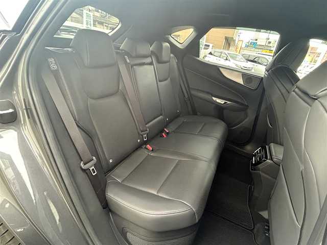 レクサス ＮＸ 350h Fスポーツ 大分県 2025(令7)年 0.5万km ソニッククロム ワンオーナー/禁煙車（前オーナー様申告）/オレンジブレーキキャリパー【MOP】/前後ドライブレコーダー【MOP】/全席シートヒーター【MOP】/Lexus　Team　mate/ ・Advanced Park(リモート機能付き）/・パーキングサポートブレーキ/ LexuSafetySystem+/・プリクラッシュセーフティ/・フロントクロストラフィックアラート/・レーンチェンジアシスト/・アダプティブハイビームシステム/14インチディスプレイオーディオ/（コネクティッドナビ対応）Plus/・Apple CarPlay/・Android Auto/・Miracast/・フルセグTV/・Bluetooth/・ラジオ/HUD/D席メモリーシート/ビルドインETC2.0/パノラミックビューモニター/ステアリングヒーター/ブラインドスポットモニター/DN席パワーシート/DN席ベンチレーション機能/パワーバックドア/充電用USB：typeC/チルトステアリング/ウィンカーミラー/純性LEDランプ/革巻きステアリング/プライバシーガラス/純正フロアマット/純正20インチAW（ブラック塗装）/1500Wコンセント/純正トノカバー/保証書/スマートキー2本/カードキー1枚【DOP】