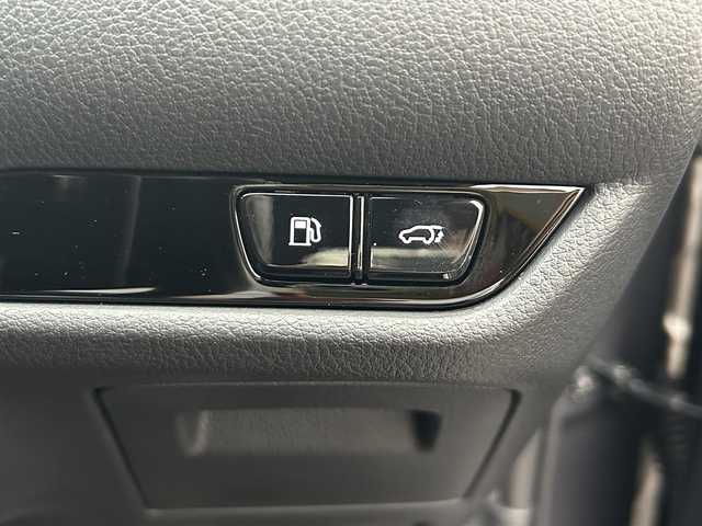 レクサス ＮＸ 350h Fスポーツ 大分県 2025(令7)年 0.5万km ソニッククロム ・ワンオーナー/・Lexus　Teammate/  Advanced Park(リモート機能付き）/　パーキングサポートブレーキ/・ LexuSafetySystem+/　プリクラッシュセーフティ/　緊急時操舵支援/　フロントクロストラフィックアラート/　レーンチェンジアシスト/　アダプティブハイビームシステム/・純正マルチナビ/　Apple CarPlay/　Android Auto/　Miracast/　フルセグテレビ/　Bluetooth/　ラジオ/・プッシュエンジンスタート/・ETC2.0/・パノラミックビューモニター/・ヒートシーター　D席/N席/・メモリーシート　D席/・ステアリングヒーター/・ブラインドスポットモニター/・ドライブレコーダー前後/・ステアリングスイッチ/・ドライブモードセレクトスイッチ/・パワーシート　D席/N席/・パワーバックドア/・USB端子/・充電用タイプC端子/・横滑り防止システム/・チルトステアリング/・ウィンカーミラー/・純性LEDランプ/・革巻きステアリング/・プライバシーガラス/・純正フロアマット/・純正20インチアルミホイル/・1500Wコンセント/・ドアバイザー/・トノカバー/・保証書/・スマートキー２本/・カードキー１枚