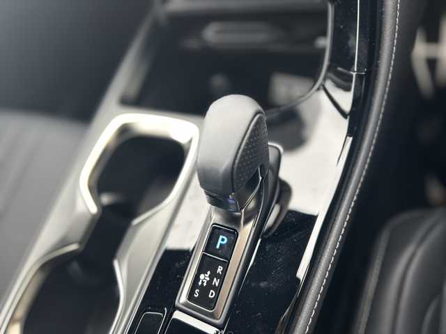 レクサス ＮＸ 350h Fスポーツ 大分県 2025(令7)年 0.5万km ソニッククロム ・ワンオーナー/・Lexus　Teammate/  Advanced Park(リモート機能付き）/　パーキングサポートブレーキ/・ LexuSafetySystem+/　プリクラッシュセーフティ/　緊急時操舵支援/　フロントクロストラフィックアラート/　レーンチェンジアシスト/　アダプティブハイビームシステム/・純正マルチナビ/　Apple CarPlay/　Android Auto/　Miracast/　フルセグテレビ/　Bluetooth/　ラジオ/・プッシュエンジンスタート/・ETC2.0/・パノラミックビューモニター/・ヒートシーター　D席/N席/・メモリーシート　D席/・ステアリングヒーター/・ブラインドスポットモニター/・ドライブレコーダー前後/・ステアリングスイッチ/・ドライブモードセレクトスイッチ/・パワーシート　D席/N席/・パワーバックドア/・USB端子/・充電用タイプC端子/・横滑り防止システム/・チルトステアリング/・ウィンカーミラー/・純性LEDランプ/・革巻きステアリング/・プライバシーガラス/・純正フロアマット/・純正20インチアルミホイル/・1500Wコンセント/・ドアバイザー/・トノカバー/・保証書/・スマートキー２本/・カードキー１枚