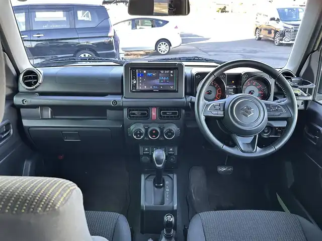 スズキ ジムニー XC 宮城県 2020(令2)年 4.6万km シフォンアイボリーメタリックブラック2トーンルーフ セーフティサポート/・デュアルセンサーブレーキサポート/・誤発進抑制機能/・ふらつき警報機能/・先行車発進お知らせ機能/・標識認識機能/・ハイビームアシスト/純正ディスプレイオーディオ（PVH-9300DVSZS）/・CD/DVD/・Bluetooth/ビルトインETC/シートヒーター/革巻きステアリング/ステアリングスイッチ/LEDヘッドランプ/フォグランプ/オートライト/スマートキー＆プッシュスタート/電動格納ミラー/RAYS16インチアルミホイール/純正ドアバイザー/フロアマット/W/サイド/カーテンエアバッグ