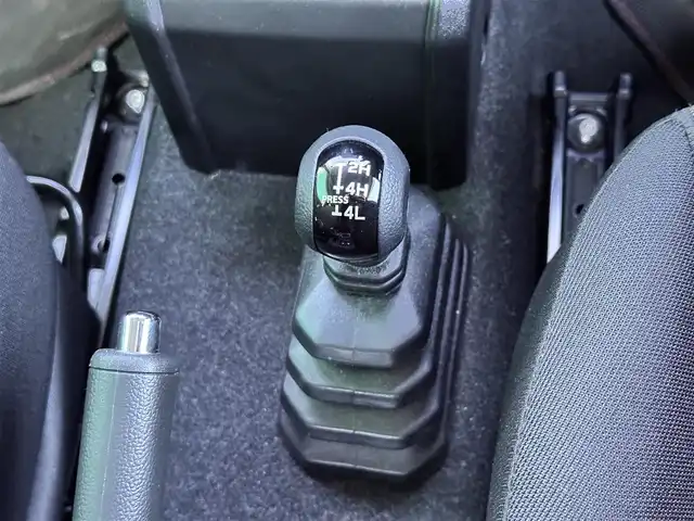 スズキ ジムニー XC 宮城県 2020(令2)年 4.6万km シフォンアイボリーメタリックブラック2トーンルーフ セーフティサポート/・デュアルセンサーブレーキサポート/・誤発進抑制機能/・ふらつき警報機能/・先行車発進お知らせ機能/・標識認識機能/・ハイビームアシスト/純正ディスプレイオーディオ（PVH-9300DVSZS）/・CD/DVD/・Bluetooth/ビルトインETC/シートヒーター/革巻きステアリング/ステアリングスイッチ/LEDヘッドランプ/フォグランプ/オートライト/スマートキー＆プッシュスタート/電動格納ミラー/RAYS16インチアルミホイール/純正ドアバイザー/フロアマット/W/サイド/カーテンエアバッグ