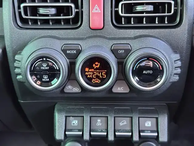 スズキ ジムニー XC 宮城県 2020(令2)年 4.6万km シフォンアイボリーメタリックブラック2トーンルーフ セーフティサポート/・デュアルセンサーブレーキサポート/・誤発進抑制機能/・ふらつき警報機能/・先行車発進お知らせ機能/・標識認識機能/・ハイビームアシスト/純正ディスプレイオーディオ（PVH-9300DVSZS）/・CD/DVD/・Bluetooth/ビルトインETC/シートヒーター/革巻きステアリング/ステアリングスイッチ/LEDヘッドランプ/フォグランプ/オートライト/スマートキー＆プッシュスタート/電動格納ミラー/RAYS16インチアルミホイール/純正ドアバイザー/フロアマット/W/サイド/カーテンエアバッグ