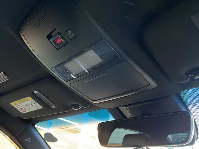 トヨタ クラウン ハイブリッド RS Four 青森県 2018(平30)年 11.1万km ブラック 4WD/純正SDナビ・フルセグTV/CD・DVD・Bluetooth・SD・USB/バックカメラ/前席パワーシート・シートヒーター/ステアリングヒーター/セーフティセンス/プリクラッシュセーフティ/レーダークルーズコントロール/レーントレーシングアシスト/アダプティブハイビーム/クリアランスソナー/パドルシフト/AC100V1500W/純正ビルトインETC/前後ドライブレコーダー/3眼LEDヘッドランプ/フォグランプ/純正18インチアルミ