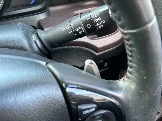 ホンダ Ｎ ＯＮＥ プレミアム ツアラー Lパッケージ 栃木県 2013(平25)年 6.4万km プレミアムブルームーンパール スマートフォン連携ディスプレイオーディオ/CD/USB/HDMI(R)/AM/FMチューナー/バックカメラ/横滑り防止装置/盗難防止装置/クルーズコントロール/本革巻ステアリング/パドルシフト/オートライト/ディスチャージヘッドライト〈HID〉/フォグランプ/ウィンカーミラー/Premium専用フロントバンパー/純正15インチアルミホイール/純正フロアマット/前席用i-サイドエアバッグシステム/サイドカーテンエアバッグシステム/取扱説明書/保証書