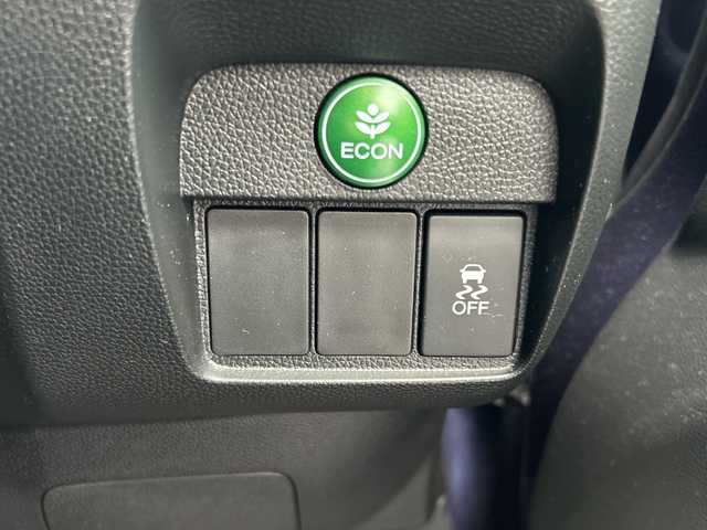 ホンダ Ｎ ＯＮＥ プレミアム ツアラー Lパッケージ 栃木県 2013(平25)年 6.4万km プレミアムブルームーンパール スマートフォン連携ディスプレイオーディオ/CD/USB/HDMI(R)/AM/FMチューナー/バックカメラ/横滑り防止装置/盗難防止装置/クルーズコントロール/本革巻ステアリング/パドルシフト/オートライト/ディスチャージヘッドライト〈HID〉/フォグランプ/ウィンカーミラー/Premium専用フロントバンパー/純正15インチアルミホイール/純正フロアマット/前席用i-サイドエアバッグシステム/サイドカーテンエアバッグシステム/取扱説明書/保証書