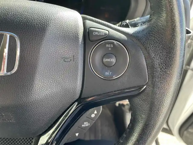 ホンダ ヴェゼル ハイブリッド X 千葉県 2014(平26)年 10.9万km ホワイトオーキッドパール 【(株)IDOMが運営する【じしゃロン八千代店】の自社ローン対象車両になります。こちらは現金ご利用時の価格です。自社ローンご希望の方は別途その旨お申付け下さい。】/社外ナビ/社外CD/DVD/SD/BT/DTV/バクカメラ/ETC/LEDライト/あんしんパッケージ