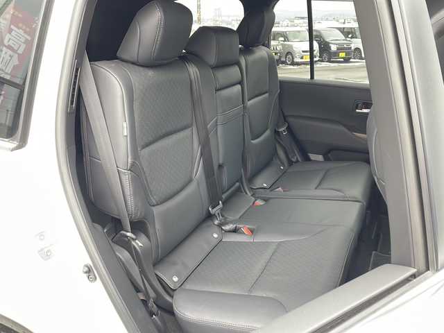 トヨタ ランドクルーザー ZX 道東・釧路十勝 2022(令4)年 6.1万km プレシャスホワイトパール ・4WD/・寒冷地仕様/・ワンオーナー/・純正ナビ&CD&BT&SD&USB&TV/・JBLプレミアムサウンド/・サンルーフ/・パワーバックドア/・アラウンドビューモニター/・バックカメラ/・トヨタセーフティセンス/・レーダークルーズコントロール/・プリクラッシュセーフティ/・ブラインドスポットモニター/・クリアランスソナー/・横滑り防止装置/・全席シートヒーター/・全席ベンチレーションシート/・前席パワーシート/・D席メモリシート/・レザーシート/・ステアリングヒーター/・ステアリングスイッチ/・社外前後ドライブレコーダー/・ビルトインETC2.0/・純正フロアマット/・電動格納ミラー/・LEDヘッドライト/・オートライト/・オートマチックハイビーム/・スマートキー/・純正エンジンスターター/・保証書/・取扱説明書/・社外AW夏タイヤ積込