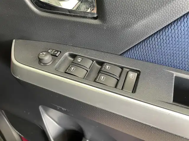 トヨタ ルーミー カスタムG S 宮城県 2018(平30)年 6万km マゼンタベリーマイカM スマートアシスト/純正ナビ/・フルセグTV/CD/DVD/SD/Bluetooth/バックカメラ/ETC/両側パワースライドドア/後席サンシェード/ISOFIX対応/純正14インチアルミホイール/純正LEDヘッドライト/純正フロアマット/ドアバイザ―/保証書/取扱説明書/クルーズコントロール/先行車発進お知らせ機能/車線逸脱警報機能