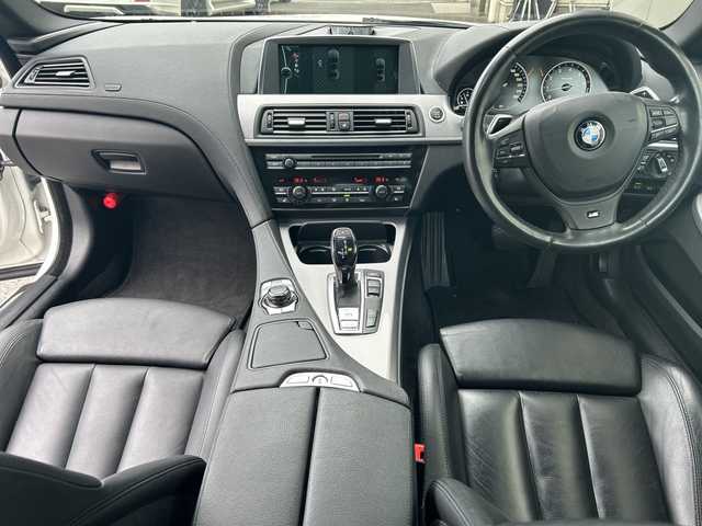 ＢＭＷ ６５０ｉ クーペ Mスポーツ 神奈川県 2011(平23)年 9.9万km アルピンホワイトⅢ サンルーフ/純正ナビ/（CD/DVD/AM/FM/USB/AUX/BT/フルセグTV)/バック・サイドカメラ/前ドライブレコーダー/ETC/パドルシフト/レーダークルーズコントロール/ブラインドスポットモニター/ヘッドアップディスプレイ/前後コーナーセンサー/電動パーキングスイッチ/革シート/D/N席メモリパワーシート/D/N席シートヒーター/ISOFIX/純正マット/純正２０インチアルミホイール/電動チルト/スペアキー×１/保証書/取扱説明書