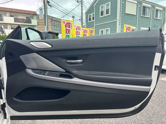 ＢＭＷ ６５０ｉ クーペ Mスポーツ 神奈川県 2011(平23)年 9.9万km アルピンホワイトⅢ サンルーフ/純正ナビ/（CD/DVD/AM/FM/USB/AUX/BT/フルセグTV)/バック・サイドカメラ/前ドライブレコーダー/ETC/パドルシフト/レーダークルーズコントロール/ブラインドスポットモニター/ヘッドアップディスプレイ/前後コーナーセンサー/電動パーキングスイッチ/革シート/D/N席メモリパワーシート/D/N席シートヒーター/ISOFIX/純正マット/純正２０インチアルミホイール/電動チルト/スペアキー×１/保証書/取扱説明書