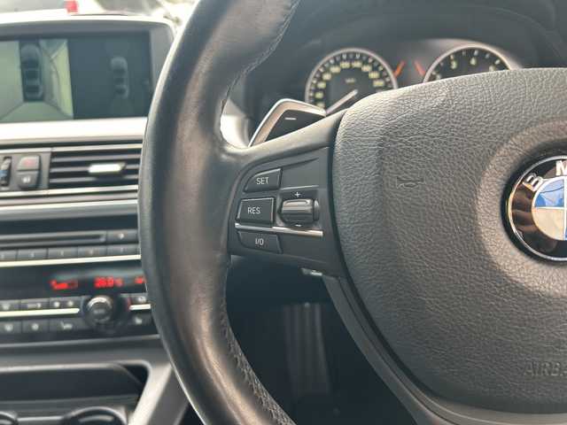 ＢＭＷ ６５０ｉ クーペ Mスポーツ 神奈川県 2011(平23)年 9.9万km アルピンホワイトⅢ サンルーフ/純正ナビ/（CD/DVD/AM/FM/USB/AUX/BT/フルセグTV)/バック・サイドカメラ/前ドライブレコーダー/ETC/パドルシフト/レーダークルーズコントロール/ブラインドスポットモニター/ヘッドアップディスプレイ/前後コーナーセンサー/電動パーキングスイッチ/革シート/D/N席メモリパワーシート/D/N席シートヒーター/ISOFIX/純正マット/純正２０インチアルミホイール/電動チルト/スペアキー×１/保証書/取扱説明書