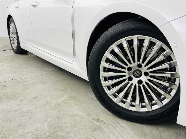 トヨタ クラウン Z 福島県 2024(令6)年 0.5万km プレシャスホワイトパール トヨタセーフティセンス/・プリクラッシュセーフティ/・発進遅れ告知機能/・ロードサインアシスト/・トヨタ チームメイト［アドバンスト パーク］/・レーンチェンジアシスト/・ドライバー異常時対応システム/・アダプティブハイビームシステム/・パーキングサポートブレーキ/・コーナーセンサー/純正ナビ/・フルセグ/TV/BT/USB/FM/AM/アラウンドビューモニター/レーダークルーズコントロール/LEDオートライト/シートヒーター/・エアーシート/・パワーシート/純正アルミホイール付きサマータイヤ/前後ドラレコ/ETC2.0/・ビルドインETC/パドルシフト/置くだけ充電/デジタルインナーミラー/プッシュスタート/・スマートキー/・スペアキー×1/新車保証書/取扱説明書