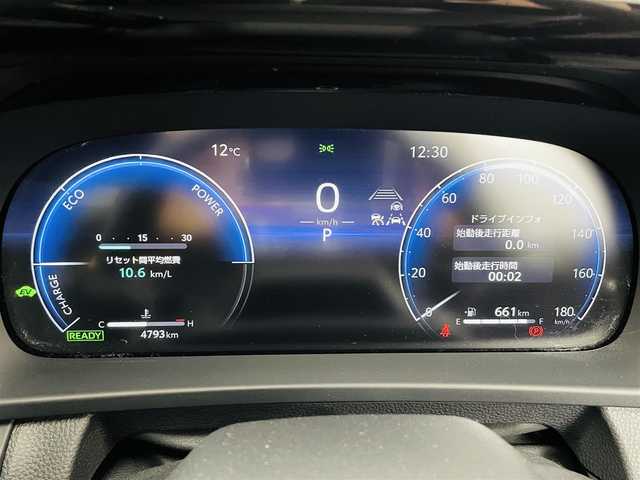 トヨタ クラウン Z 福島県 2024(令6)年 0.5万km プレシャスホワイトパール トヨタセーフティセンス/・プリクラッシュセーフティ/・発進遅れ告知機能/・ロードサインアシスト/・トヨタ チームメイト［アドバンスト パーク］/・レーンチェンジアシスト/・ドライバー異常時対応システム/・アダプティブハイビームシステム/・パーキングサポートブレーキ/・コーナーセンサー/純正ナビ/・フルセグ/TV/BT/USB/FM/AM/アラウンドビューモニター/レーダークルーズコントロール/LEDオートライト/シートヒーター/・エアーシート/・パワーシート/純正アルミホイール付きサマータイヤ/前後ドラレコ/ETC2.0/・ビルドインETC/パドルシフト/置くだけ充電/デジタルインナーミラー/プッシュスタート/・スマートキー/・スペアキー×1/新車保証書/取扱説明書