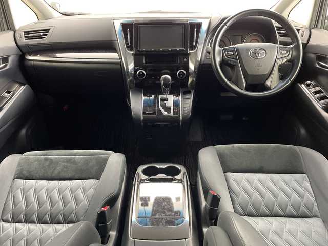 トヨタ ヴェルファイア Z Aエディション 新潟県 2018(平30)年 8.4万km スパークリングブラックパールクリスタルシャイン プリクラッシュセーフティ/レーントレーシングアシスト/レーダークルーズコントロール/ロードサインアシスト/純正9インチディーラーOPナビ（NSZT-Y66T）/　・バックカメラ/　・フルセグTV/　・Bluetooth/　・DVD/SD/CD再生機能/純正フリップダウンモニター/ビルトインETC/前後ドライブレコーダー/両側パワースライドドア/クリアランスソナー/オートライト/オートハイビーム/LEDヘッドライト/オートドアミラー/ウィンカーミラー/ブレーキホールド/ステアリングスイッチ/純正フロアマット/純正ドアバイザー