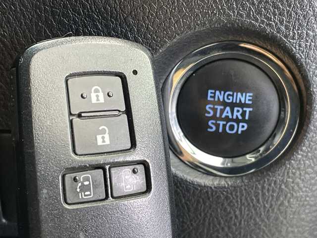 トヨタ ヴェルファイア Z Aエディション 新潟県 2018(平30)年 8.4万km スパークリングブラックパールクリスタルシャイン プリクラッシュセーフティ/レーントレーシングアシスト/レーダークルーズコントロール/ロードサインアシスト/純正9インチディーラーOPナビ（NSZT-Y66T）/　・バックカメラ/　・フルセグTV/　・Bluetooth/　・DVD/SD/CD再生機能/純正フリップダウンモニター/ビルトインETC/前後ドライブレコーダー/両側パワースライドドア/クリアランスソナー/オートライト/オートハイビーム/LEDヘッドライト/オートドアミラー/ウィンカーミラー/ブレーキホールド/ステアリングスイッチ/純正フロアマット/純正ドアバイザー