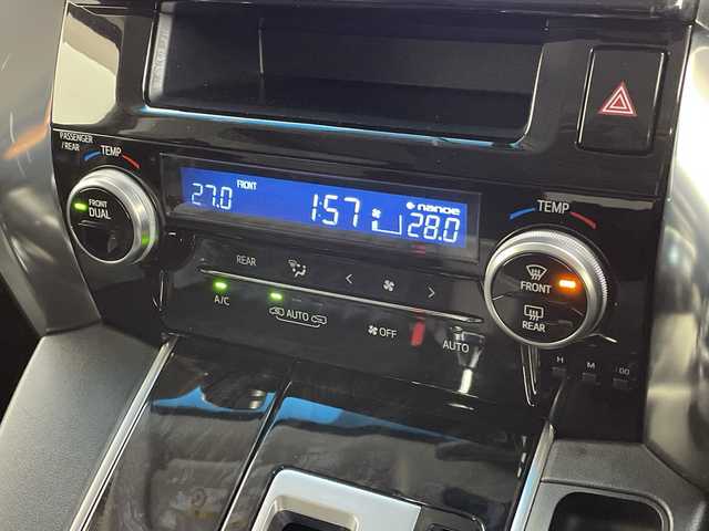 トヨタ ヴェルファイア Z Aエディション 新潟県 2018(平30)年 8.4万km スパークリングブラックパールクリスタルシャイン プリクラッシュセーフティ/レーントレーシングアシスト/レーダークルーズコントロール/ロードサインアシスト/純正9インチディーラーOPナビ（NSZT-Y66T）/　・バックカメラ/　・フルセグTV/　・Bluetooth/　・DVD/SD/CD再生機能/純正フリップダウンモニター/ビルトインETC/前後ドライブレコーダー/両側パワースライドドア/クリアランスソナー/オートライト/オートハイビーム/LEDヘッドライト/オートドアミラー/ウィンカーミラー/ブレーキホールド/ステアリングスイッチ/純正フロアマット/純正ドアバイザー