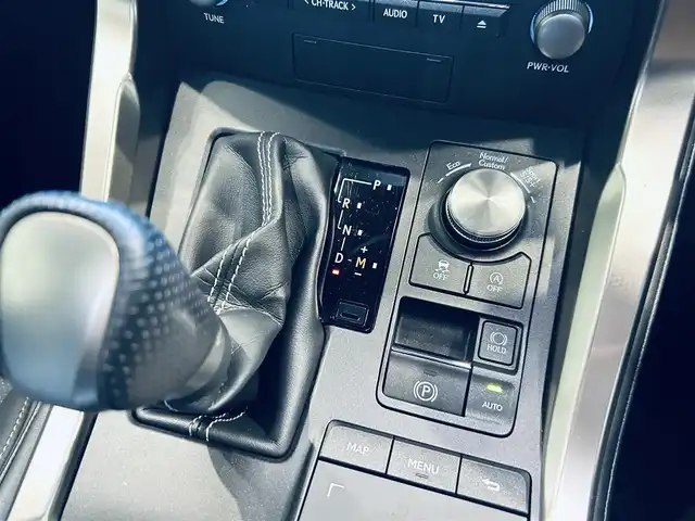 レクサス ＮＸ 300 Fスポーツ 大阪府 2020(令2)年 4.3万km グラファイトブラックガラスフレーク ワンオーナー/サンルーフ/純正ナビ/TV/360度カメラ/applecarplay/ACC/純正18インチAW/LEDヘッドライト/電動リアゲート/ブラインドスポット/黒革/パワーシート/Dシートメモリ/エアシートヒーター/ステアリングヒーター