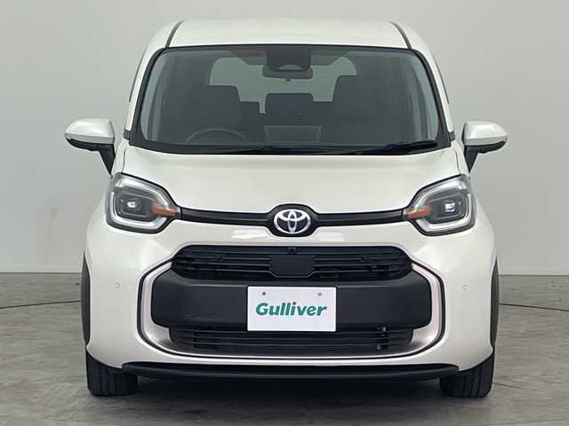 トヨタ シエンタ ハイブリッド Z 三重県 2022(令4)年 1.7万km ホワイトパールクリスタルシャイン /禁煙車//8型DA //全周囲カメラ //BSM //フルセグTV //トヨタセーフティーセンス //レーダークルコン //レーンキープアシスト //オートマチックハイビーム //両側パワスラ //ビルトインETC //前後コーナーセンサー