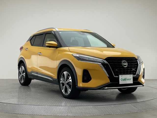 日産 キックス X 兵庫県 2020(令2)年 7.4万km サンライトイエロー ワンオーナー　/(OP)寒冷地仕様　/(OP)シートヒーター　/(OP)アラウンドビューモニター　/(OP)ステアリングヒーター　/(OP)インテリジェントルームミラー　/(OP)純正SDナビ　/(OP)ナビ連動ドライブレコーダー　/(OP)ステアリングヒーター　/(OP)ETC2.0 /セーフティアシスト　/プロパイロット　/エマージェンシブレーキ　/LDW /ハイビームアシスト /LEDヘッドランプ　/ルーフレール　/電動パーキングブレーキ　/インテリジェントキー　