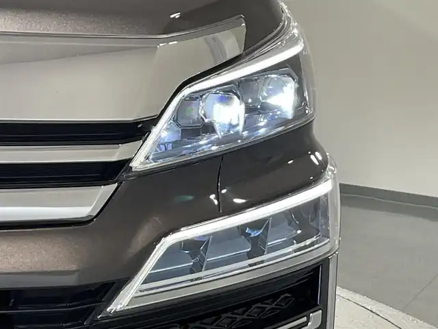 トヨタ ヴェルファイア Z 愛知県 2018(平30)年 4.8万km グラファイトM 純正１０．５インチナビ　/(Bluetooth/フルセグTV/CD・DVD再生/AM/FM)/TVキャンセラー/純正フリップダウンモニター　/１００Ｖ電源　/レーダークルーズコントロール　/両側電動スライドドア　/衝突軽減ブレーキ　/ビルトインＥＴＣ　/バックカメラ　/ＨＤＭＩ　/オットマン　/レーンアシスト/オートハイビーム/スマートキー