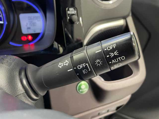 ホンダ Ｎ ＷＧＮ カスタム G 沖縄県 2015(平27)年 6.4万km ポリッシュドメタルメタリック (株)IDOMが運営する【じしゃロンコザ店】の自社ローン専用車両になりますこちらは現金またはオートローンご利用時の価格です。自社ローンご希望の方は別途その旨お申付け下さい/・純正ナビ/・バックカメラ/・Bluetooth接続/・TV/・DVD再生/・スマートキー/・プッシュスタート/・ETC/・クルーズコントロール/・ドライブレコーダー/・純正フロアマット/・純正アルミホイール/・オートライト
