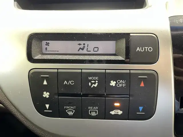 ホンダ Ｎ ＷＧＮ カスタム G 沖縄県 2015(平27)年 6.4万km ポリッシュドメタルメタリック (株)IDOMが運営する【じしゃロンコザ店】の自社ローン専用車両になりますこちらは現金またはオートローンご利用時の価格です。自社ローンご希望の方は別途その旨お申付け下さい/・純正ナビ/・バックカメラ/・Bluetooth接続/・TV/・DVD再生/・スマートキー/・プッシュスタート/・ETC/・クルーズコントロール/・ドライブレコーダー/・純正フロアマット/・純正アルミホイール/・オートライト
