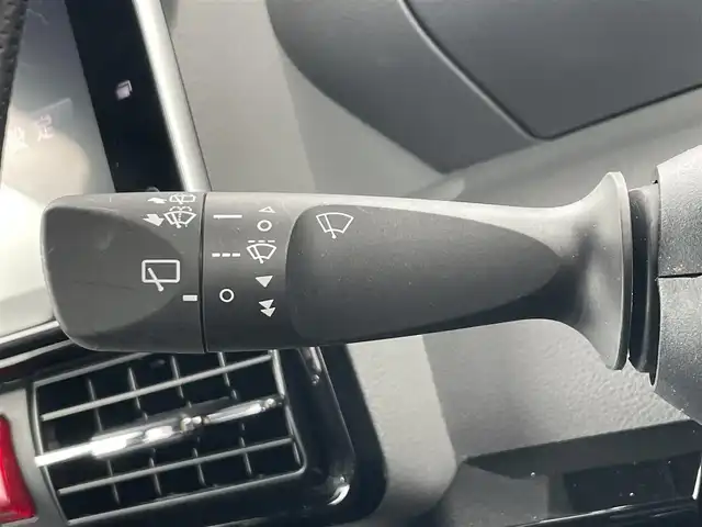 ダイハツ タント カスタム X 滋賀県 2019(令1)年 0.8万km ブライトシルバーメタリック 純正ナビ9型/・フルセグ/・Bluetooth/両側電動スライドドア/ハーフレザーシート/前方ドラレコ/オートリトラミラー/LEDオートヘッドライト/フォグ/ワンタッチウインカー/運転席ロングスライド/リアサイドカーテン/レーダー探知機/USB/TVキャンセラー