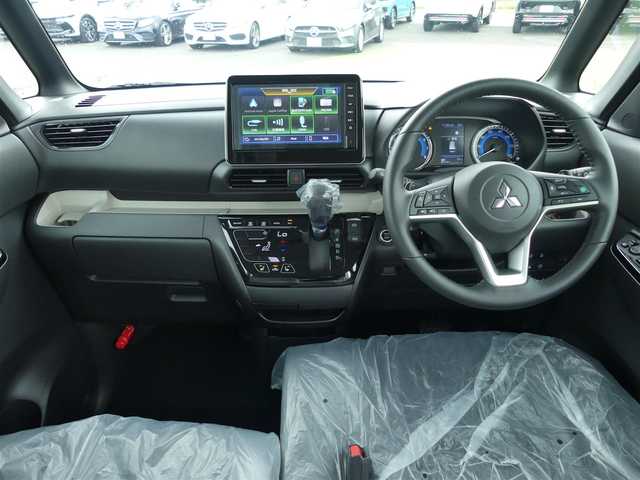 三菱 デリカミニ T プレミアム 千葉県 2025(令7)年 0.1千km アメジストブラック/シルキーホワイト T　PREMIUM　9型ディスプレイオーディオ（121/330）　サイドデカール（33440）/e-Assist/・衝突被害軽減ブレーキシステム（FCM）/・車線逸脱警報システム（LDW）/・誤発進抑制機能（前進＆後退時）（UMS）/・レーダークルーズコントロールシステム（ACC）/・オートマチックハイビーム[AHB]/マイパイロット/ハンズフリー両側パワースライドドア/ディスプレイオーディオ/【Apple CarPlay　Android Auto対応】/【Bluetooth接続】/マルチアラウンドモニター/デジタルインナーミラー/ハーフレザーシート/前席シートヒーター/革巻きステアリング/ステアリングヒーター/ステアリングスイッチ/LEDヘッドライト/フォグライト/ウインカーミラー/コーナーセンサー/純正15インチアルミホイル/サイド/カーテンエアバッグ/キーレスオペレーションシステム