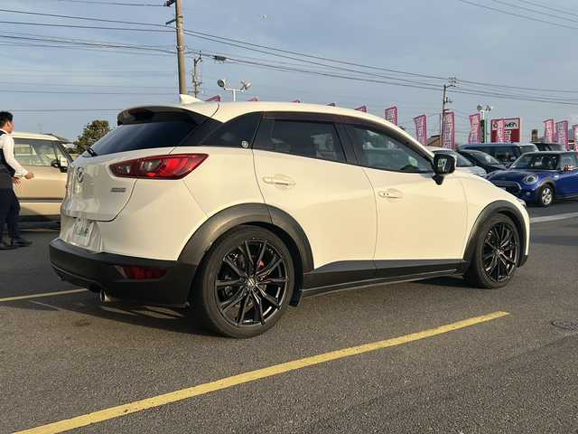 マツダ ＣＸ－３ XD ツーリング 香川県 2016(平28)年 5万km クリスタルホワイトパールマイカ 純正ナビ/・フルセグTV/・CD再生/・DVD再生/・Bluetooth接続/・バックカメラ/セーフティクルーズパッケージ／/・車線逸脱警報システム/・マツダレーダークルーズコントロール/・スマート・ブレーキ・サポート/・ハイ・ビーム・コントロールシステム/車高調/ブラインドスポットモニター/ヘッドアップディスプレイ/革巻きステアリング/社外１９インチアルミホイール/アイドリングストップ/プッシュスタート/LEDヘッドライト/ドアバイザー/ＥＴＣ/オートライト