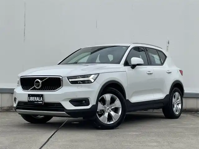 ボルボ ＸＣ４０ 東京都 2020(令2)年 3.9万km 白 純正HDDナビ/360°カメラ　/フルセグTV/ETC/AppleCarPlay/AndoroidAuto/デジタルメーター/PWシート/シートヒーター/LEDヘッドライト/オートハイビーム/ACC/BLIS/LKA/クロストラフィックアラート/純正18インチAW