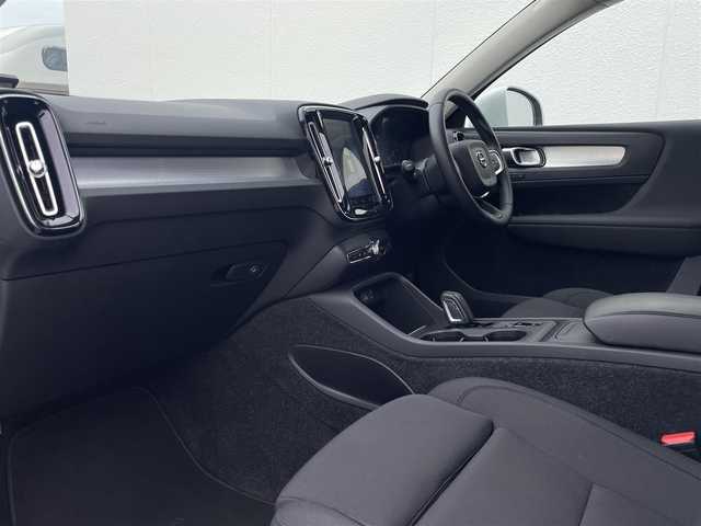 ボルボ ＸＣ４０ 東京都 2020(令2)年 3.9万km 白 純正HDDナビ/360°カメラ　/フルセグTV/ETC/AppleCarPlay/AndoroidAuto/デジタルメーター/PWシート/シートヒーター/LEDヘッドライト/オートハイビーム/ACC/BLIS/LKA/クロストラフィックアラート/純正18インチAW
