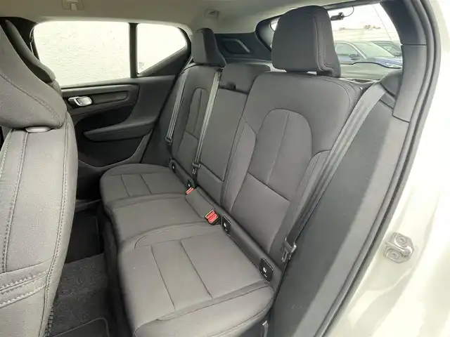 ボルボ ＸＣ４０ 東京都 2020(令2)年 3.9万km 白 純正HDDナビ/360°カメラ　/フルセグTV/ETC/AppleCarPlay/AndoroidAuto/デジタルメーター/PWシート/シートヒーター/LEDヘッドライト/オートハイビーム/ACC/BLIS/LKA/クロストラフィックアラート/純正18インチAW