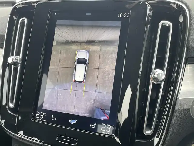 ボルボ ＸＣ４０ 東京都 2020(令2)年 3.9万km 白 純正HDDナビ/360°カメラ　/フルセグTV/ETC/AppleCarPlay/AndoroidAuto/デジタルメーター/PWシート/シートヒーター/LEDヘッドライト/オートハイビーム/ACC/BLIS/LKA/クロストラフィックアラート/純正18インチAW