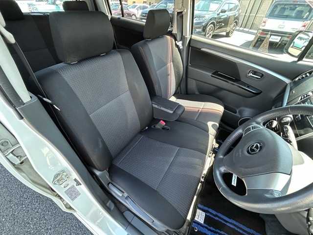マツダ ＡＺ ワゴン XT 千葉県 2009(平21)年 5.8万km ホワイトパール 純正オーディオ/MTモード付AT/盗難防止装置/ドアバイザー/ウィンカーミラー/プッシュスタート/スマートキー/純正フロアマット/純正アルミホイール/取扱説明書/保証書