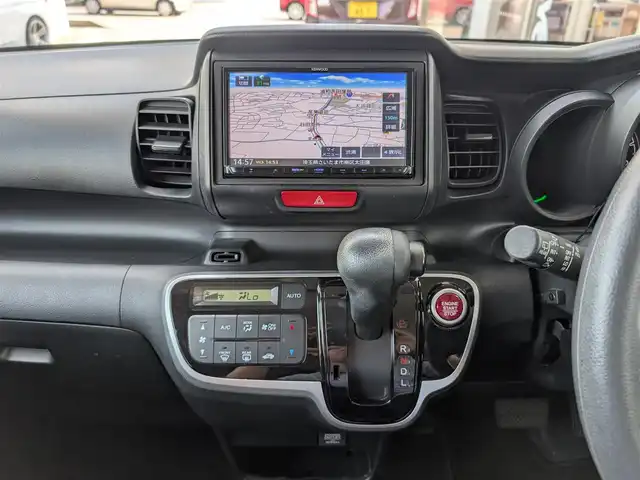 ホンダ Ｎ ＢＯＸ G 埼玉県 2017(平29)年 4.4万km ルナシルバーM ワンセグTV/Bluetoothオーディオ/CD/DVD再生/スマートキー×2/ドアバイザー/ETC