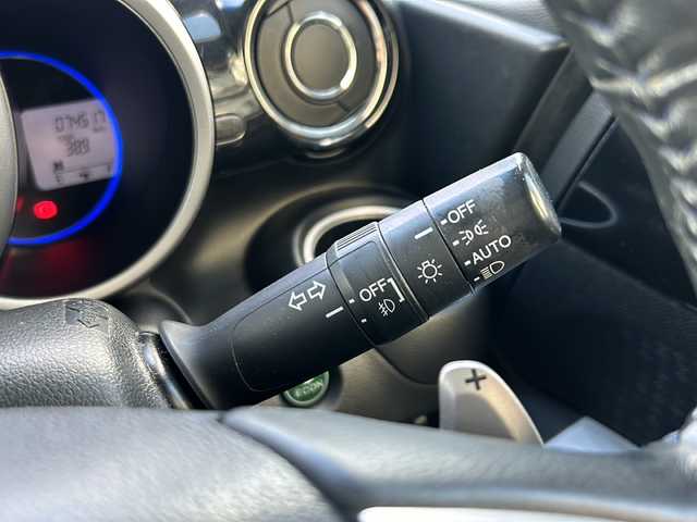 ホンダ Ｎ ＢＯＸ 2トーン カスタム ターボSSパッケージ 京都府 2017(平29)年 7.5万km プレミアムホワイトパールⅡ ケンウッドナビ/　(MDV-D304)　/ワンセグＴＶ　/CTBA/禁煙車　/両側電動スライドドア/バックカメラ　/ターボ　/クルーズコントロール/パドルシフト　/スマートキー　/ハーフレザー　/前席シートヒーター　/純正ＡＷ１５インチ　/ウィンカーミラー　/電格ミラー/純正ビルトインETC/パワーステアリング/パワーウィンドウ/AAC/CD再生機能/USB/AUX/リアスポイラー/横滑り防止/オートライト/フォグランプ/Wサイドエアバッグ/カーテンエアバッグ