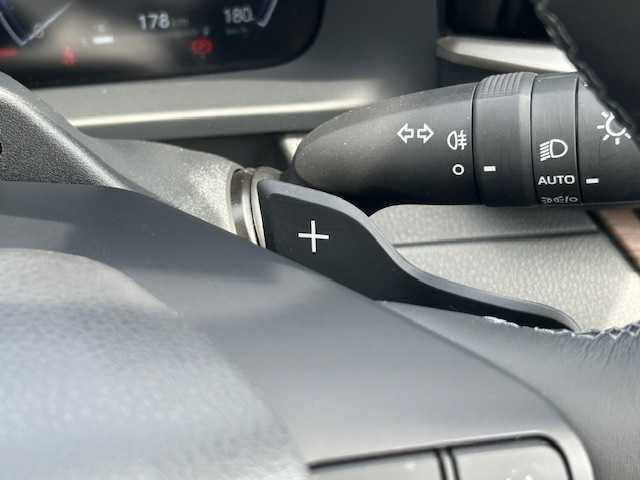 トヨタ クラウン Z 茨城県 2024(令6)年 1.2万km マッシブグレー ブラックパッケージ/純正ナビ/車外カメラ（バック・サイド）/ブラインドスポットアシスト/デジタルインナーミラー/ETC2.0/レーダークルーズコントロール/メモリ機能付きパワーシート/シートヒーター/エアシート/コーナーセンサー/LEDライト/純正AW