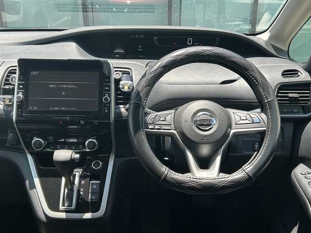 日産 セレナ ハイウェイスター Vセレクション 香川県 2017(平29)年 2.9万km マルーンレッド 2トーン フリップダウンモニター/アラウンドビューモニター/エマージェンシーブレーキ/インテリジェントルームミラー/LEDヘッドライト/プロパイロット/フルセグTV/両側パワースライドドア/オートブレーキホールド/コーナーセンサー/ステアリングスイッチ/アイドリングストップ/バイザー/純正フロアマット/プッシュスタート/横滑り防止装置/ドライブレコダー/ETC/スマートキー