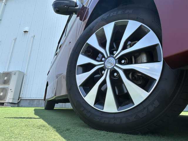 日産 セレナ ハイウェイスター Vセレクション 香川県 2017(平29)年 2.9万km マルーンレッド 2トーン フリップダウンモニター/アラウンドビューモニター/エマージェンシーブレーキ/インテリジェントルームミラー/LEDヘッドライト/プロパイロット/フルセグTV/両側パワースライドドア/オートブレーキホールド/コーナーセンサー/ステアリングスイッチ/アイドリングストップ/バイザー/純正フロアマット/プッシュスタート/横滑り防止装置/ドライブレコダー/ETC/スマートキー