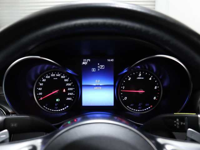 メルセデス・ベンツ Ｃ２２０ｄ アバンギャルド　AMGライン 静岡県 2019(令1)年 4.9万km ポーラホワイト 黒革/純正ナビ/フルセグTV/ACC/BSM/LKA/インテリジェントライトシステム/パドルシフト/アンビエントライト/キーレスゴー/純正ドアバイザー