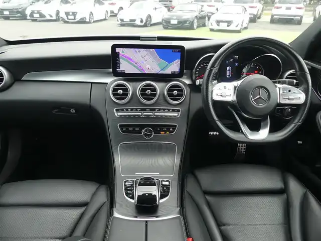 メルセデス・ベンツ Ｃ２２０ｄ アバンギャルド　AMGライン 千葉県 2019(令1)年 4.9万km ポーラホワイト アクティブブレーキアシスト/ブラインドスポットアシスト/レーンチェンジアシスト/レーンキーピングアシスト/アテンションアシスト/ディストロニック/ブラックレザーシート/前席パワーシート/シートヒーター/純正HDDナビ/地デジTV/【Bluetooth接続】/バックカメラ/革巻きステアリング/ステアリングスイッチ/パドルシフト/ETC（2.0）/LEDヘッドライト/ウインカーミラー/パークトロニック/純正18インチアルミホイル/サイド/カーテンエアバッグ/キーレスゴー