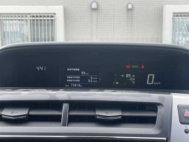 トヨタ プリウス α G 山口県 2021(令3)年 7.4万km シルバーメタリック ワンオーナー/9型ナビ フルセグTV CD DVD BT USB HDMI/バックカメラ/ビルトイン2.0ETC/衝突被害軽減ブレーキ/レーダークルーズコントロール/レーンアシスト/オートマチックハイビーム/LEDオートヘッドライト/フォグライト/ハーフレザーシート/パワーシート/ステアリングリモコン/革巻きステアリング/禁煙車