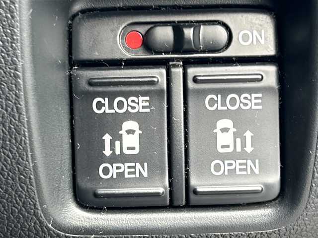 ホンダ Ｎ ＢＯＸ G SSパッケージ 大分県 2013(平25)年 5.7万km チェリーシェルピンクメタリック 純正ナビ/(VXM-128VS)/DVD／USB／SD／ワンセグTV/ETC/両側パワースライドドア/フォグランプ/ステアリングスイッチ/スマートキー/スペアキー/取扱説明書