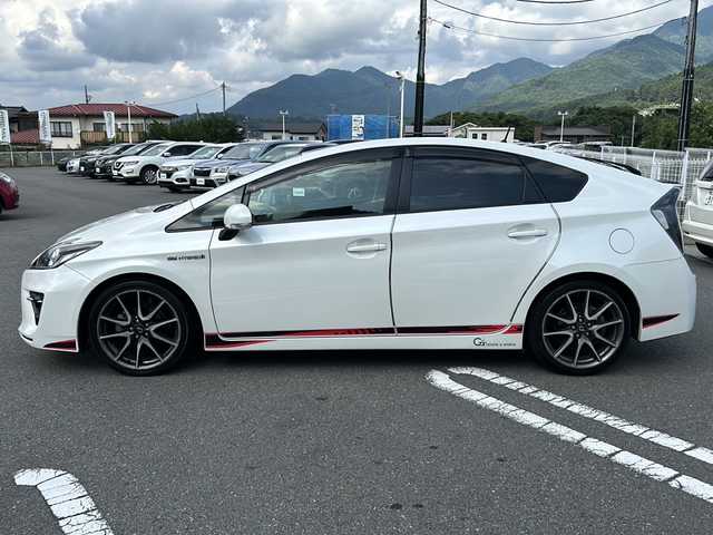 トヨタ プリウス S ツーリングセレ G’s 山梨県 2014(平26)年 4.8万km ホワイトパールクリスタルシャイン 純正ナビ/TV/BT/バックカメラ/CD/DVD/プッシュスタート/バックカメラ/ETC/純正アルミホイール/ドライブレコーダー/純正フロアマット/スマートキー/スペアキー1本/カーテンエアバッグ