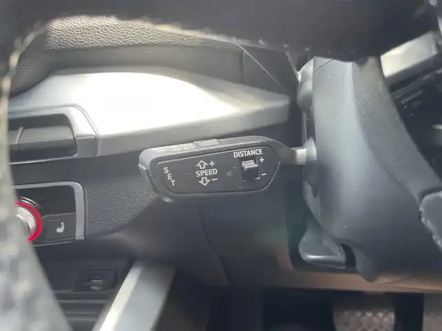 アウディ Ｑ２ 30TFSIスポーツ 栃木県 2019(令1)年 3.7万km ミトスブラックメタリック アドバンストキー /ナビ/フルセグTV/バックカメラ/AppleCarPlay/ACC/Audiレーンアシスト/Audiサイドアシスト /Audiプレセンス/パーキングエイド /バーチャルコックピット/パワーバックドア/リアシーケンシャルターンインジケーター/シートヒーター /ドライブレコーダーF/R/LEDヘッドライト/オートライト